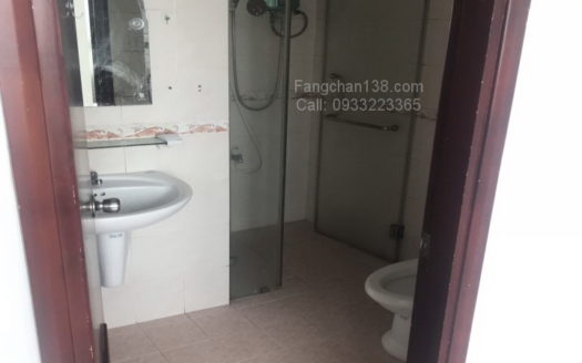 胡志明市出租房屋,出租富盛公寓的房屋在胡志明市第五郡,价格好,繁荣区,近范五老街,可以当办公室,商住两用