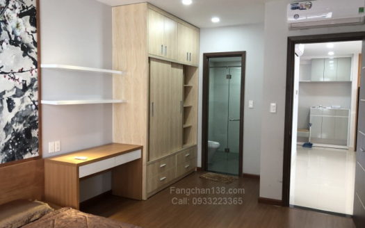 胡志明市公寓出租,Goldview 公寓的房屋出租在胡志明市第四郡,日本式,高档家具,朝河水,靠近第一郡,滨城市场,繁荣区
